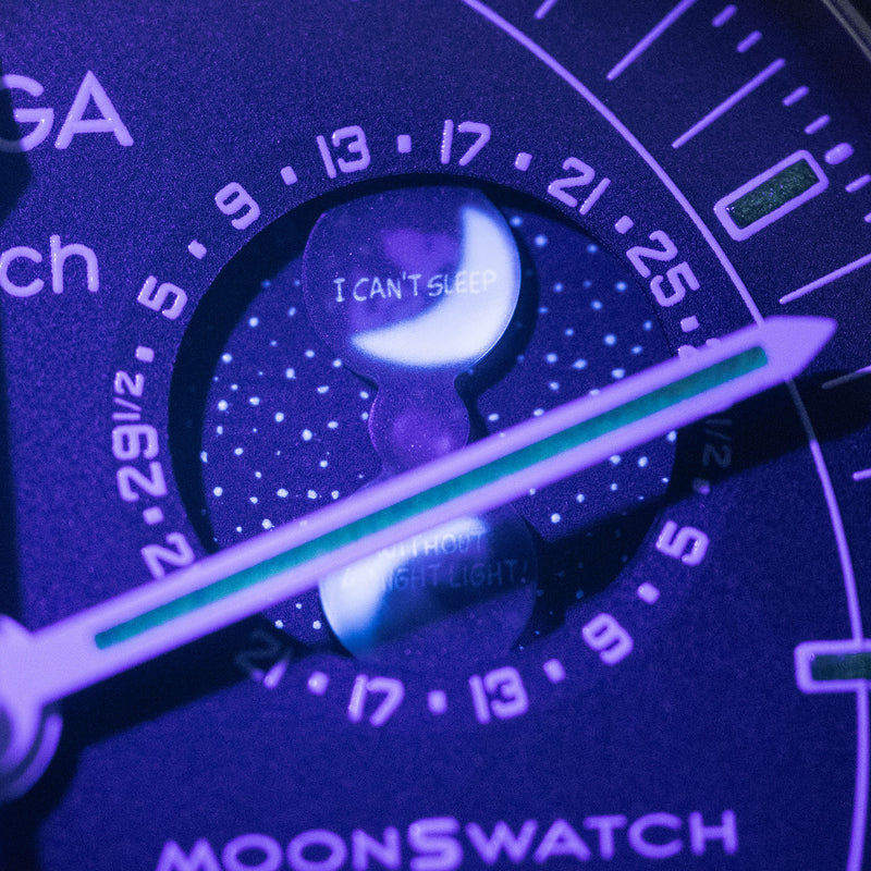 Swatch X Omega Moonswatch - Snoopy Black