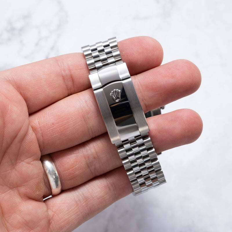 Datejust 41mm Wimbledon Dial 2024 Full Set - 126334 – Marc Gebauer